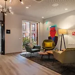 - The Niu, Charly Frankfurt By Ihg