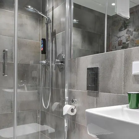 - The Niu, Charly Frankfurt By Ihg 3* Frankfurt am Main