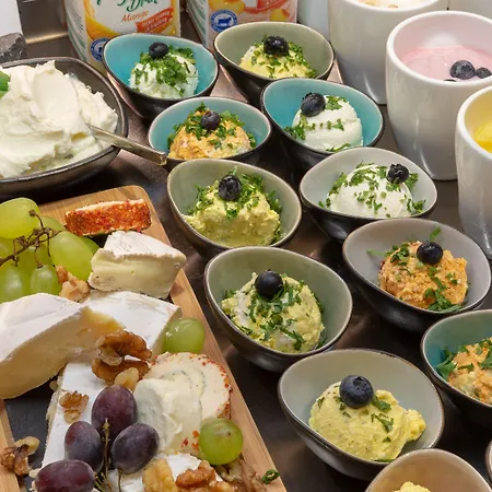 - The Niu, Charly Frankfurt By Ihg