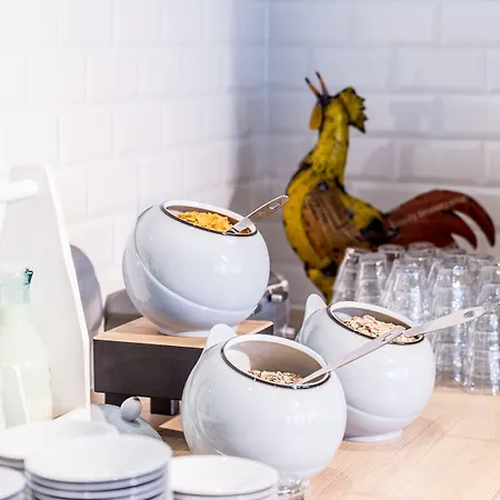 - The Niu, Charly Frankfurt By Ihg Hotel Frankfurt am Main