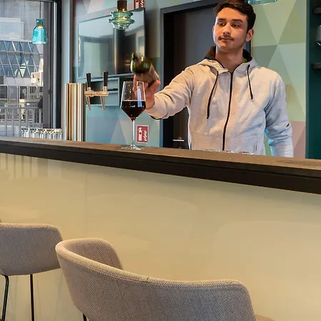 - The Niu, Charly Frankfurt By Ihg Szálloda 3*