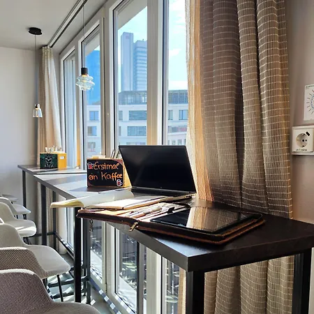 - The Niu, Charly Frankfurt By Ihg Hotel 3*
