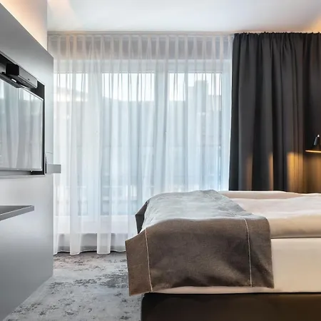 - The Niu, Charly Frankfurt By Ihg Hotell