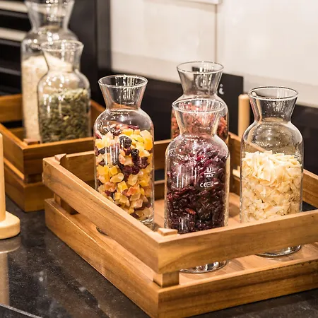 Hotell - The Niu, Charly Frankfurt By Ihg 3*