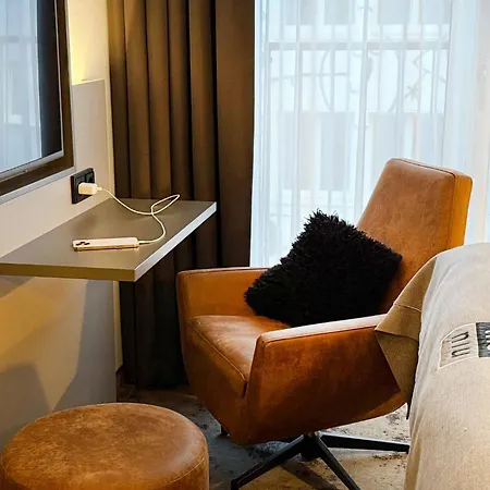 - The Niu, Charly Frankfurt By Ihg Hotel 3*