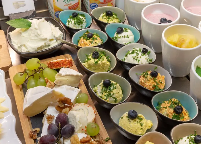 - The Niu, Charly Frankfurt By Ihg